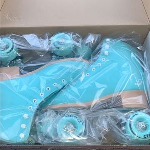C7 skates
